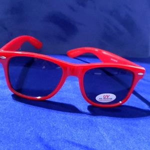 NIP red four roses bourbon sunglasses 🕶 😎
